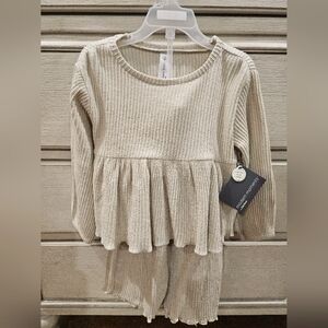 BNWT - Gerber: 3t toddler girl tan 2 piece set